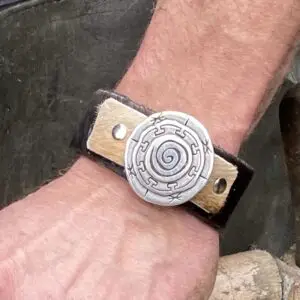 98E64412 E737 4887 9219 2811D74B7FE1