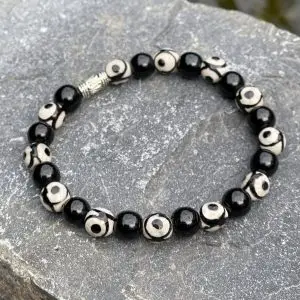 Kralen armband Ebony meets Ivory 8mm mixed