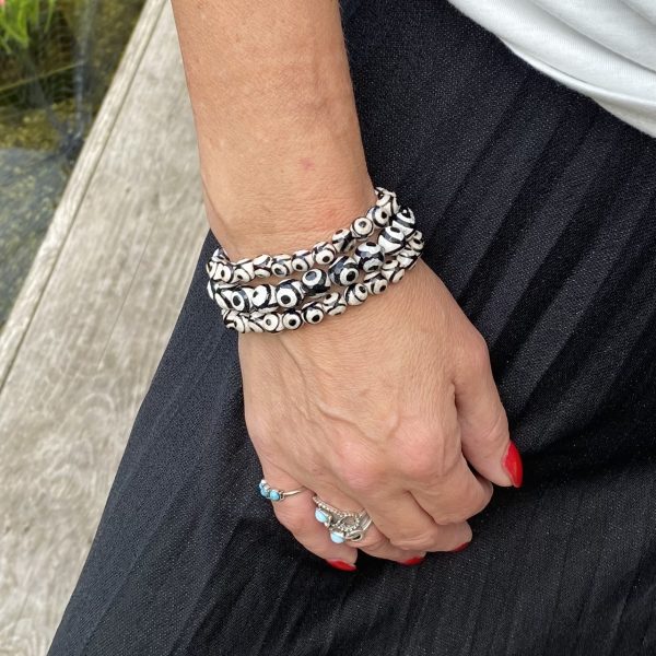Kralen armband set Ebony meets Ivory 8 en 10mm