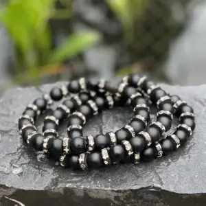 Kralen armband Matt Black Agaath met Tibitaanse spacers