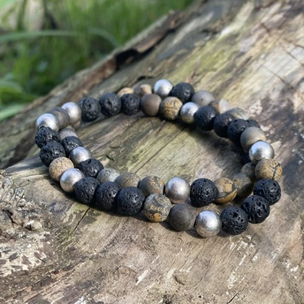 Kralen armband, Black lava. en natural Sand beads 8mm