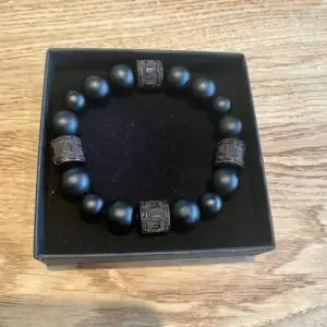 Kralen armband Tibet natural Black Beauty