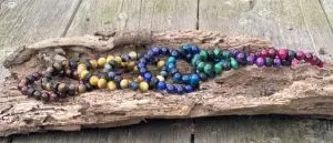 Kralen armband Tijgeroog 10 mm met Boeddhistische houten Jujube kralen in 9 kleuren