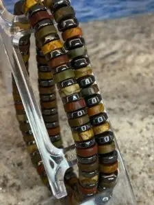 Armband 2-delig 8 mm met platte Heishi kralen tijgeroog met Hematiet