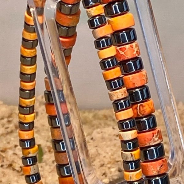 Armband 2-delig met Heishi kralen oranje met Hematiet