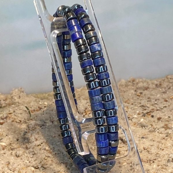 Armband 2-delig 6 mm met platte Heishi kralen Indigo blauw met Hematiet