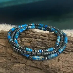 Armbandenset 3-delig platte Heishi kralen Indigo Blauw met Hematiet armband. Custom made in 's-Hertogenbosch
