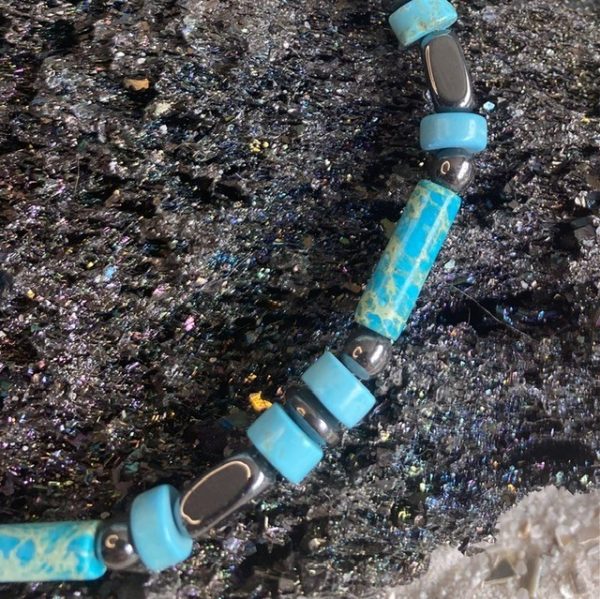 Armband Heishi 6mm Turquoise met Hematiet