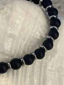 Armband JaXX 6mm Black Onyx mat 6mm met edelstelen spacers
