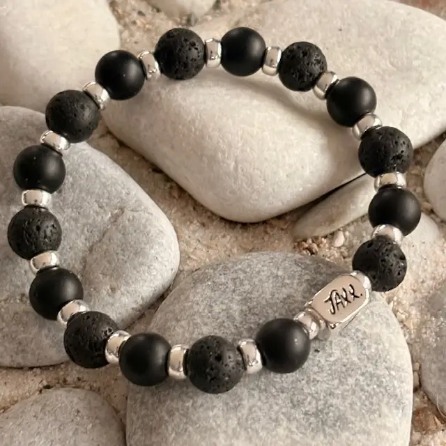 JaXX armband matte Black Onyx en Lavastenen 10 mm met Sterling zilveren tussenstukjes en eindbead - Afbeelding 2
